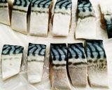 ごまと青のりで香ばし♪塩サバの磯辺竜田作り方1写真