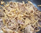 牛小間肉とゴボウのきんぴら風煮込み作り方3写真