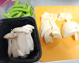 スナップえんどうと筍のオイスター炒め作り方1写真