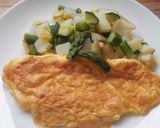 春夏の蒸し野菜を添えた、オムレツ♫作り方3写真