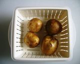 ○新じゃがとアボカドの味噌バター炒め○作り方1写真