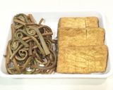 [ぜんまい 厚揚げの炊いたん(煮物)」作り方1写真