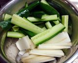 山ウドときゅうりの味噌和え作り方2写真
