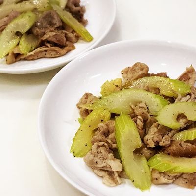 ぶた肉セロリ炒め♪時短♪簡単♪お弁当にも by ぴーたーくん