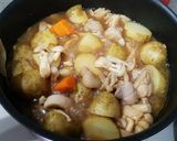 鶏肉と新じゃがの味噌煮作り方3写真