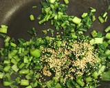 簡単 ごま油香る大根葉の焼きおにぎり作り方6写真