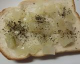 カレーパン＆柔らか新玉葱のバジルトースト作り方4写真