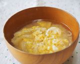 玉ねぎと卵の味噌汁♪卵でまろやか♪作り方5写真