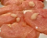 蒸し鶏のほうじ茶塩昆布マリネ作り方2写真