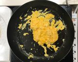 丸葉黒小松菜と鶏もも肉の卵とじ♪作り方3写真