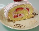 ピンクのいちごロールケーキ作り方12写真