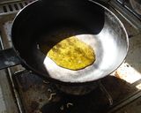 最隣の潰れた目玉焼き作り方3写真