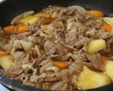 【基本のレシピ】みんなに人気♪肉じゃが作り方8写真