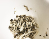 ほうれん草としめじと油揚げのおひたし♪作り方4写真