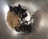おいしすぎる！黒にんにくおにぎり作り方1写真