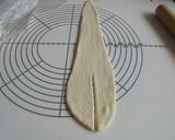 お花ちぎりパン♪(レーズン、クリチ入り）作り方8写真