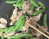絹さやと豚肉のオイスター炒め♪作り方4写真