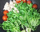 豆苗とツナと海老とトマトの冷製パスタ作り方3写真