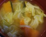 子供向き風邪対策野菜コンソメスープ作り方1写真