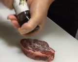 ヘルシー赤身肉のミディアムレアステーキ♡作り方1写真