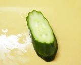 胡瓜･新玉ねぎ･カニカマの胡麻マヨサラダ作り方3写真