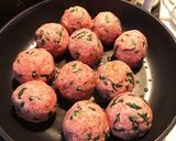 ほうれん草入りのタネで包むスコッチエッグ作り方6写真