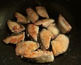 簡単★鮭とじゃが芋のバター醤油ソテー作り方3写真