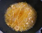 フライパンひとつ簡単パスタペペロンチーノ作り方3写真