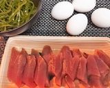 【マグロと切り昆布のづけ・黄身のっけ】作り方1写真