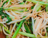 ご飯がすすむ！もやしと小松菜の中華炒め作り方4写真