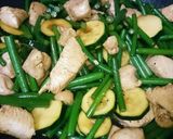 お肉柔らか♥鶏胸肉とズッキーニの中華炒め作り方7写真