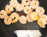アボカドと海老のマヨ醤油炒め作り方6写真