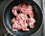 簡単節約☆豚こまと小松菜の生姜炒め。作り方4写真
