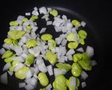 そら豆と玉ねぎのチーズオムレツ♪作り方3写真