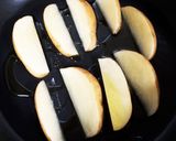 フライパンに並べて出来るフライドポテト作り方2写真