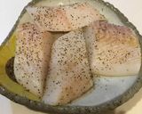 チーズ味で食べやすい♡魚のミラノ風ソテー作り方1写真