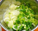 簡単小鉢！鯵のにんにく葱味噌炒め作り方2写真