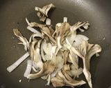 豚こま肉とまいたけのパスタ作り方3写真