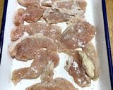 鶏むね肉☆粉チーズピカタ作り方1写真
