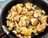 メインになります♪鶏モモとキノコのサラダ作り方5写真
