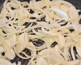 豚こま切れ肉と玉ねぎのカレー炒め作り方2写真