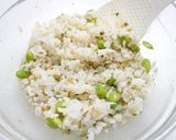 簡単！おにぎり☆枝豆と梅胡麻のピリ辛七味作り方2写真