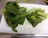 鶏と小松菜のピリ辛炒め作り方2写真
