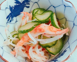 超簡単！カニカマときゅうりの酢の物作り方4写真