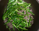 簡単　ピーマンと豚ひき肉の春雨炒め作り方3写真