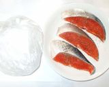 魚さけのムニエル♪簡単サルサソース作り方2写真