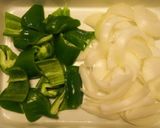 子供も大好き♪鶏肉とピーマンのBBQ炒め作り方1写真