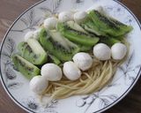 キウイとモッツアレラチーズのパスタ作り方2写真