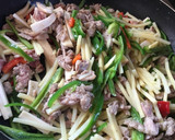 “青椒肉絲”を“春巻き”にしちゃおう！作り方5写真
