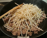 もやしとひき肉の卵とじ★作り方4写真